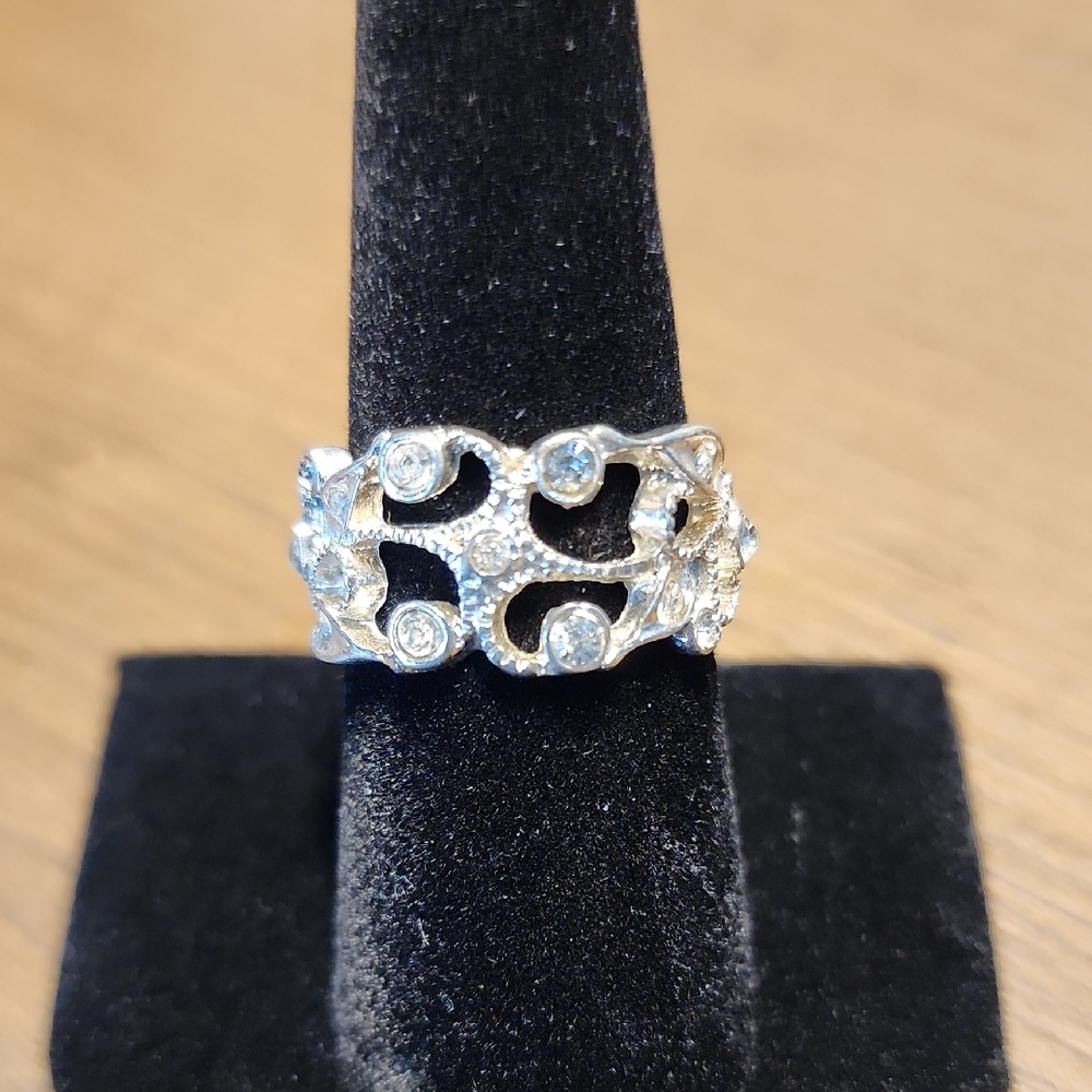 Intricate Silver Openwork Ring With Crescent Desi… - image 1